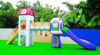 cầu trượt liên hoàn nhà đồng hồ & nấm